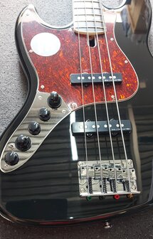 Sire Marcus Miller V7 2nd generation alder 4-snarige basgitaar, linkshandig