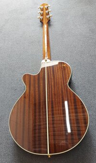 Takamine TN138C Sunburst Thinline met koffer
