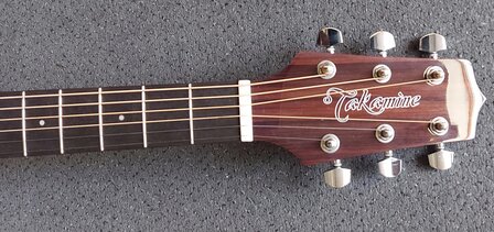 Takamine GN30CENAT Auditorium Cutaway Electro