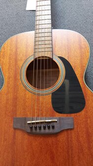 Takamine GLN11ENS Okoume, nu met gevoerde hoes