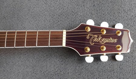 Takamine GJ-72CE NAT electro-akoestische Jumbo gitaar met cutaway