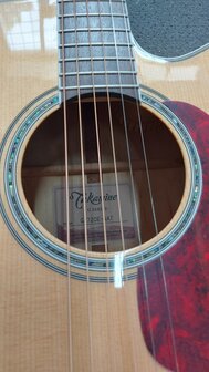 Takamine GJ-72CE NAT electro-akoestische Jumbo gitaar met cutaway