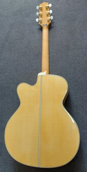 Takamine GJ-72CE NAT electro-akoestische Jumbo gitaar met cutaway