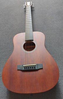 Sigma TM-15+ Traveler gitaar massief mahonie met dikke hoes