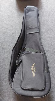 Sigma TM-15+ Traveler gitaar massief mahonie met dikke hoes
