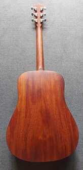 Sigma SDM-STE+ Dreadnought electro-akoestisch, nu met tweed koffer