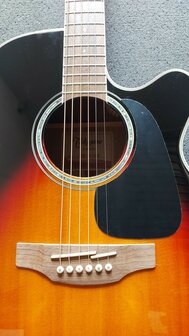 Takamine GN51CEBSB electro-akoestische Grand Auditorium met cutaway, brown sunburst