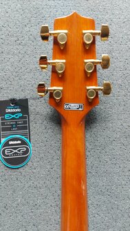 Takamine GN51CEBSB electro-akoestische Grand Auditorium met cutaway, brown sunburst