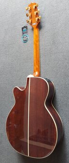 Takamine GN51CEBSB electro-akoestische Grand Auditorium met cutaway, brown sunburst