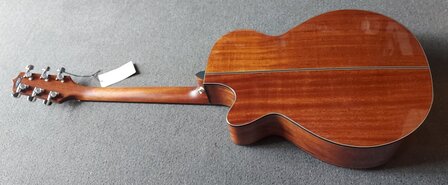 Takamine GF15CEBSB electro-akoestische Folk gitaar met cutaway