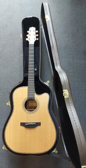 Takamine TN18C - Dreadnought Cutaway Electro