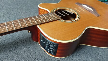 Takamine EN40C NEX Cutaway Electro