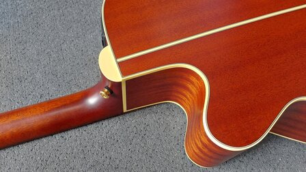 Takamine EN40C NEX Cutaway Electro