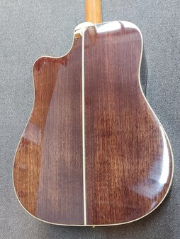 Takamine GD71CENAT electro-akoestische Dreadnought met cutaway