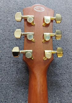 Indie "The Pure" JCE Paradise Bird Jumbo westerngitaar