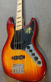 Sire Marcus Miller V7+ Vintage Swamp Ash 4-snarige basgitaar, Tobacco Sunburst S4, 2nd Gen