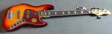 Sire Marcus Miller V7+ alder 5-string 2nd gen bass guitar tobacco sunburst