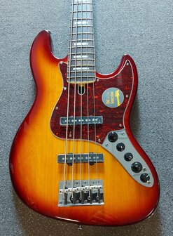 Sire Marcus Miller V7+ alder 5-string 2nd gen bass guitar tobacco sunburst