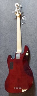 Sire Marcus Miller V7+ alder 5-string 2nd gen bass guitar tobacco sunburst