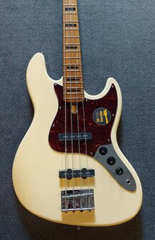 Sire Basses V5 Series Marcus Miller basgitaar, Vintage White