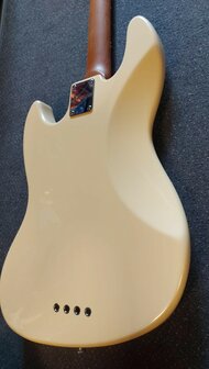 Sire Basses V5 Series Marcus Miller basgitaar, Vintage White