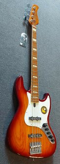 Sire Basses V8 Marcus Miller swamp ash 4-string active bass guitar, sunburst