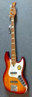 Sire Basses V8 Marcus Miller swamp ash 4-string active bass guitar, sunburst