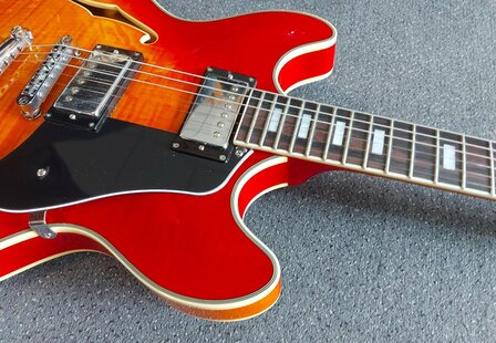 Sire H7 Series Larry Carlton electric archtop, Cherry Sunburst