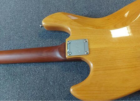 Sire Marcus Miller V5 fretless alder 4-string passive bass guitar natural