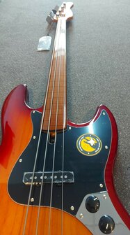Sire Marcus Miller V5 fretless alder 4-string passive bass guitar Tobacco Sunburst