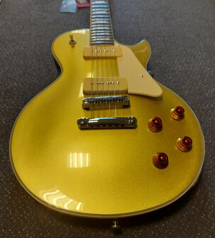 Sire Larry Carlton L7V Goldtop met P90 elementen