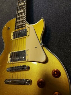Sire L7 Series Larry Carlton electric LP-style Goldtop