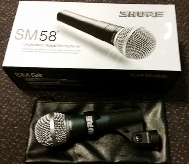Shure SM58 zangmicrofoon met hoes en microfoonklem