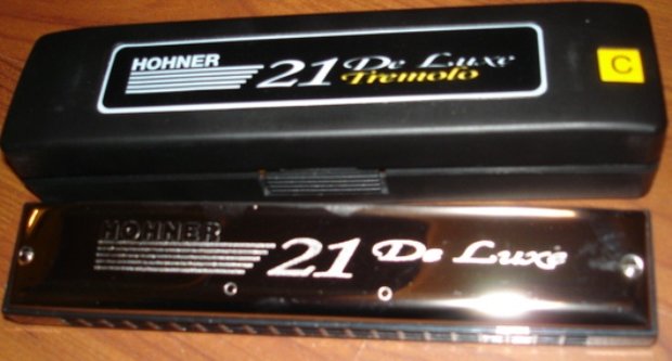Hohner 21 Tremolo De Luxe 2520/42 in A of C