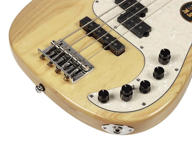 Sire Marcus Miller P7+ 2nd Gen Swamp Ash 4-string bass guitar naturel