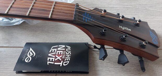 Lâg Tramontane Hyvibe 10 Satin, Smart Guitar 