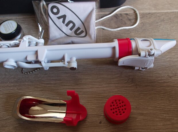 Nuvo Clarineo, wit-pink, Stemming C, Licht polymeer, Standaardset