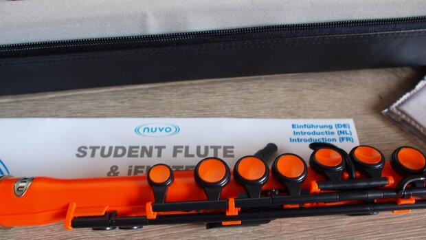 Nuvo Student Flute, oranje, Nederland edition!