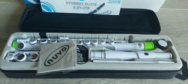 Nuvo Student Flute, White White Green
