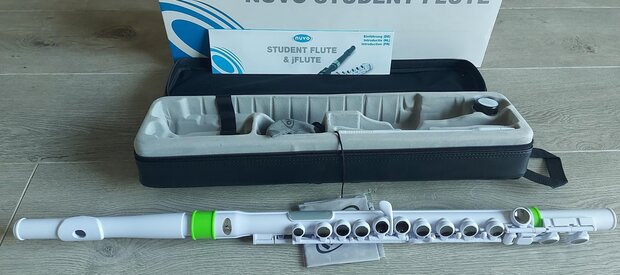 Nuvo Student Flute, White White Green