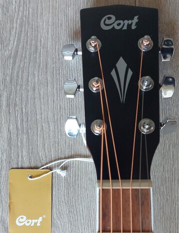 Cort Folkgitaar GA-MEDX open pore, electro akoestisch