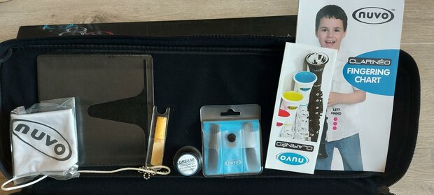 Nuvo Clarineo, wit-blauw