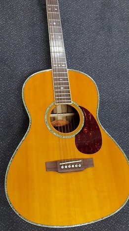  Crafter TA050-AM akoestische westerngitaar amber, parlor solid spruce 