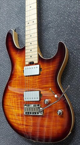Cort G290 FAT Boutique Antique Violin Burst