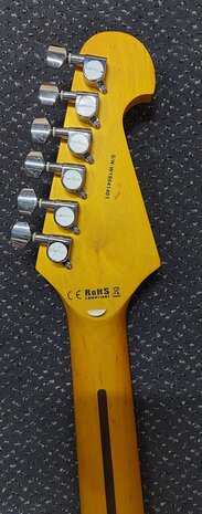 Washburn Sonamaster Series Black nu met hoes, kabel, riem en Cort 30W versterker
