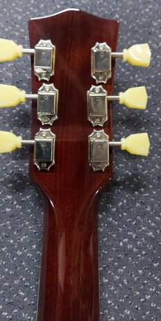 Sigma JM-SG160E+ Dreadnought Slope Shoulder Electro met koffer
