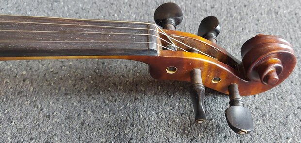 Viool 1/2 compleet met koffer, strijkstok en hars