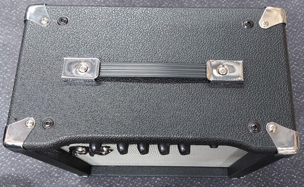 SX BA1565 elektrische basgitaarversteker
