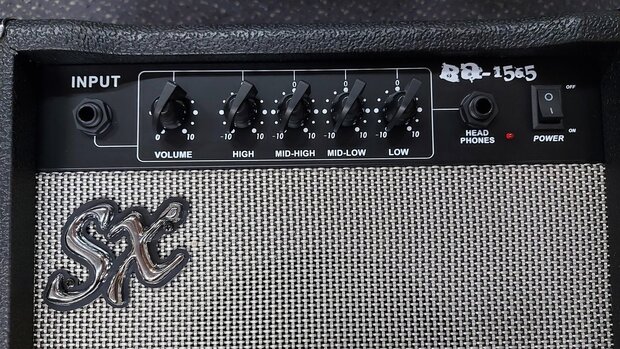 SX BA1565 elektrische basgitaarversteker