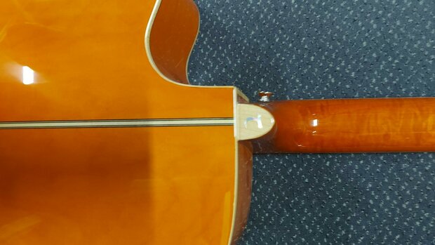 Tanglewood Super Jumbo Evolution Exotic Viscount Trans Orange nu met koffer